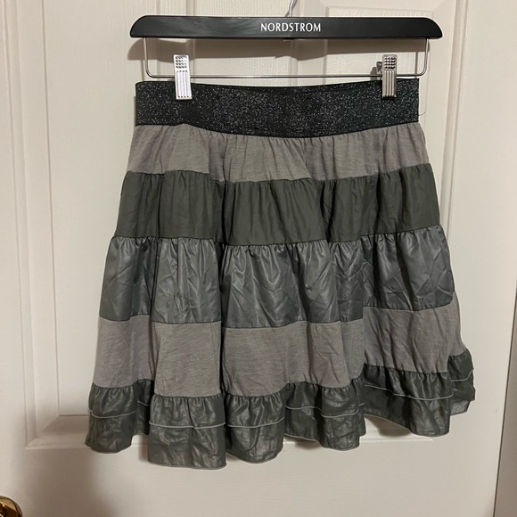 Summer mini skirt. Grey stripe. - Picture 2 of 2